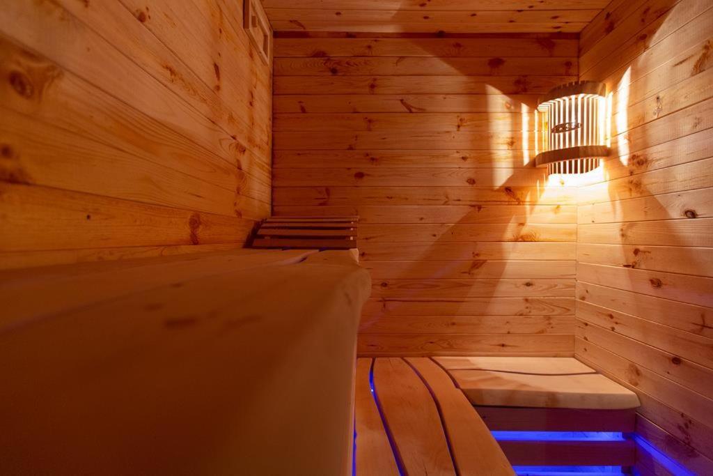 Caloroczny Sowka Na Kaszubach Z Bania I Sauna Na Wylacznosc, Wspolny Basen I Bilard Z Domkiem Jeleniowka - Ostrowite Lesna Dolina * Sulęczyno
