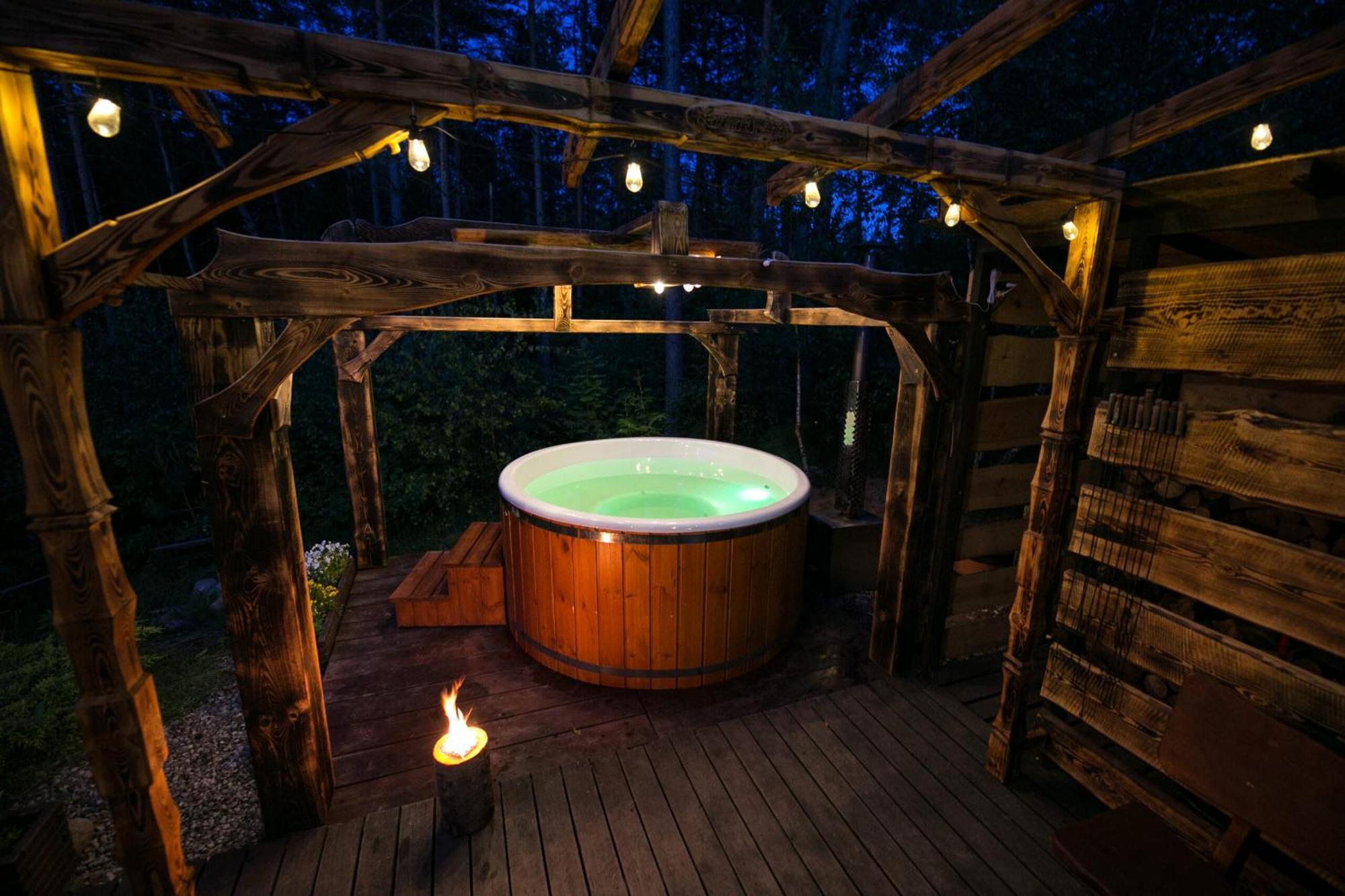 Caloroczny Sowka Na Kaszubach Z Bania I Sauna Na Wylacznosc, Wspolny Basen I Bilard Z Domkiem Jeleniowka - Ostrowite Lesna Dolina Ferienhaus *